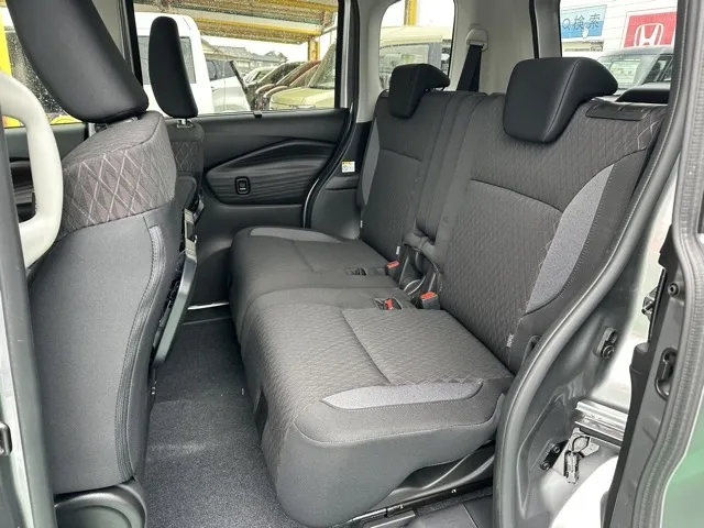 ソリオ(スズキ)ハイブリッドSV中古車 4
