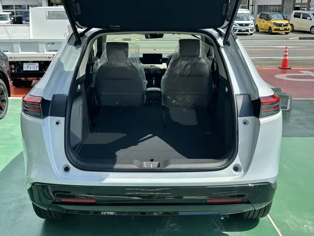 ヴェゼル(ホンダ)ｅ：ＨＥＶ　Ｚ PLaYパッケージ新車見本展示無 10