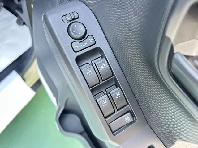 タフト(ダイハツ)X　純正ナビ付届出済未使用車 12