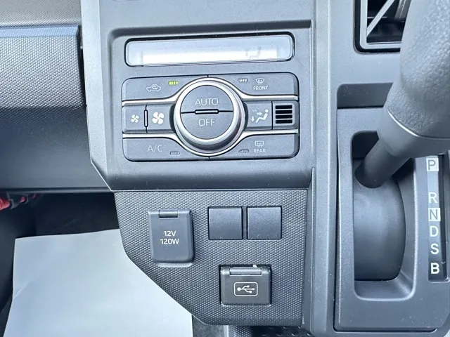 タフト(ダイハツ)X　純正ナビ付届出済未使用車 21