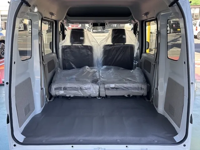 エブリイ(スズキ)NV１００クリッパーGX AT届出済未使用車 9