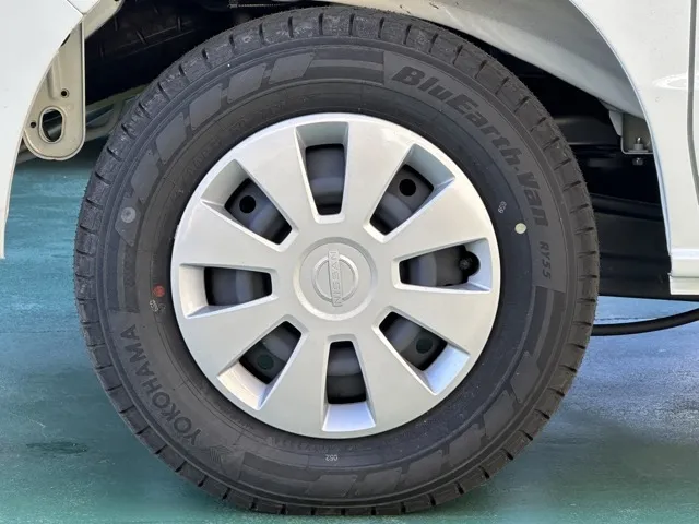 エブリイ(スズキ)NV１００クリッパーGX AT届出済未使用車 11