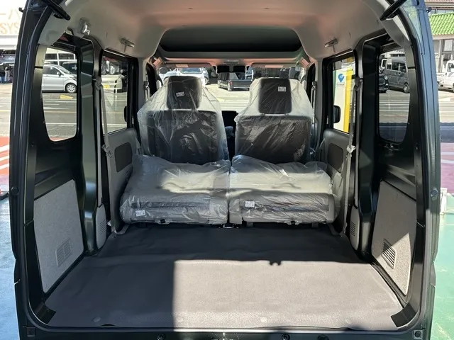 エブリイ(スズキ)NV１００クリッパーGXターボ 4WD 両側PSD届出済未使用車 9