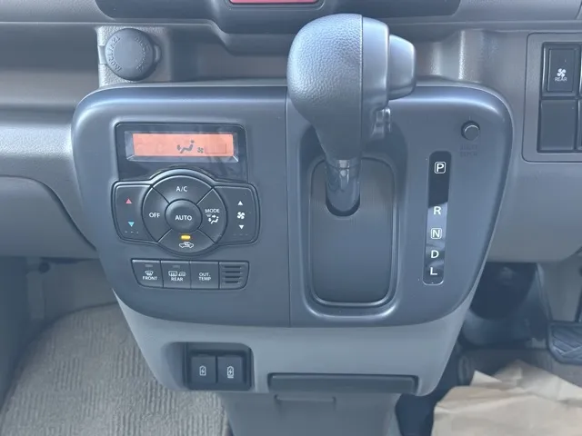 エブリイ(スズキ)NV１００クリッパーGXターボ 4WD 両側PSD届出済未使用車 14