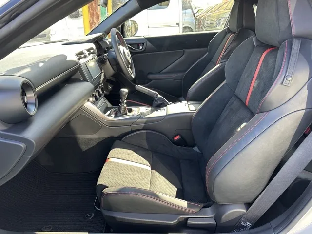 BRZ(スバル)S 6MT中古車 3