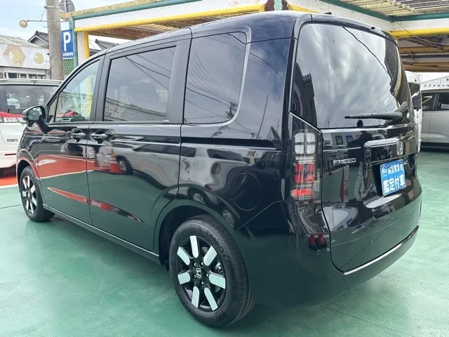 フリード(ホンダ)エアー EX 6人乗登録済未使用車 2