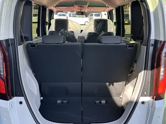 N-BOX(ホンダ)N-BOX届出済未使用車 9