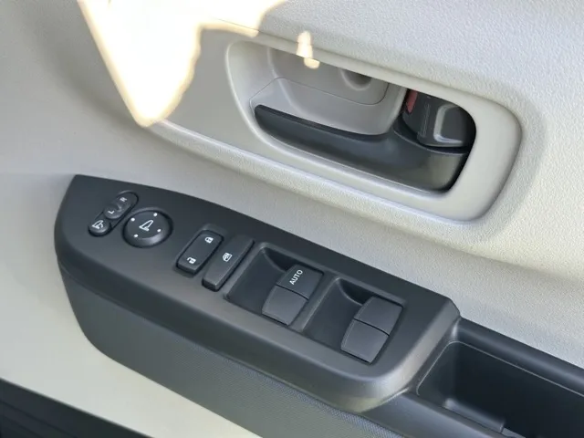 N-BOX(ホンダ)N-BOX届出済未使用車 13
