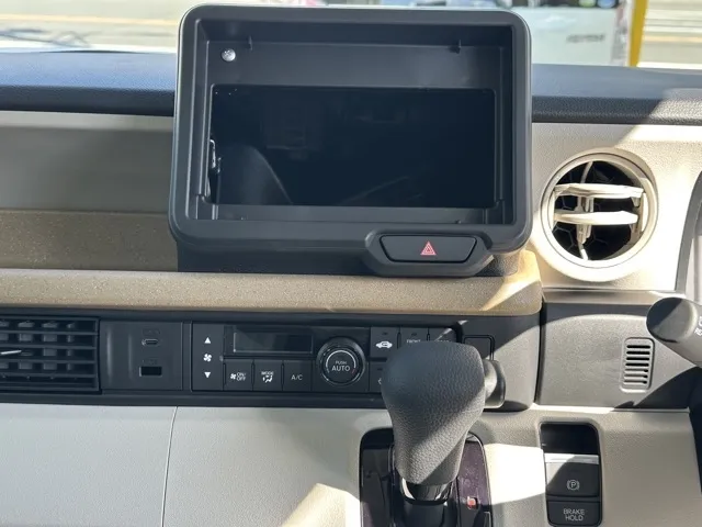 N-BOX(ホンダ)N-BOX コンフォートＰ届出済未使用車 15