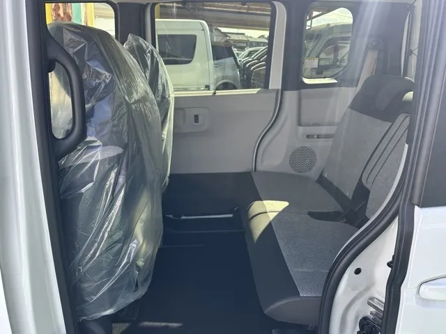 N-BOX(ホンダ)N-BOX コンフォートＰ届出済未使用車 4