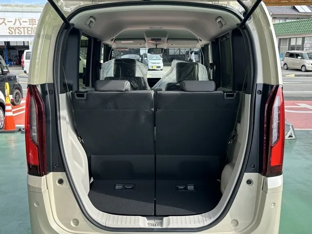 N-BOX(ホンダ)N-BOX ファッションスタイル コンフォートＰ届出済未使用車 9