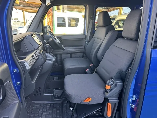 N-VAN(ホンダ)プラススタイルFUN AT中古車 3