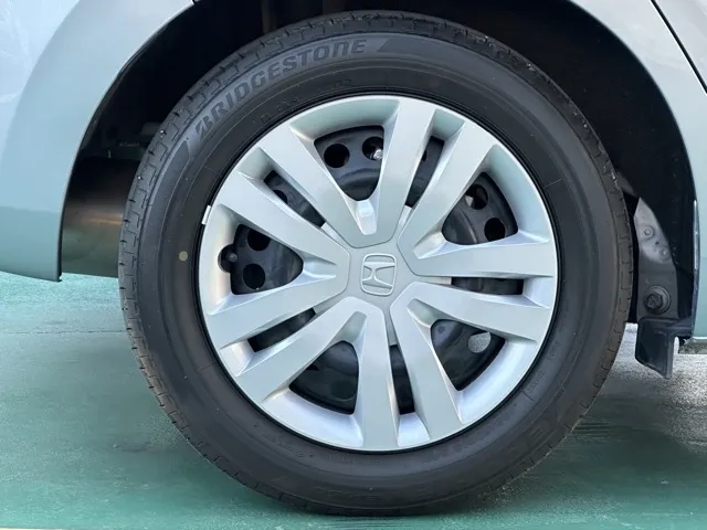 フィット(ホンダ)HOME（ホーム）中古車 11