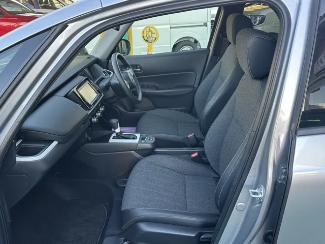 フィット(ホンダ)HOME（ホーム）中古車 3