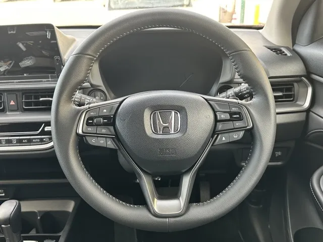 WR-V(ホンダ)Z+ディーラ-試乗車 6