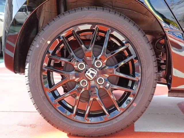 N-ONE(ホンダ)ＲＳ ６ＭＴ新車見本展示無 13