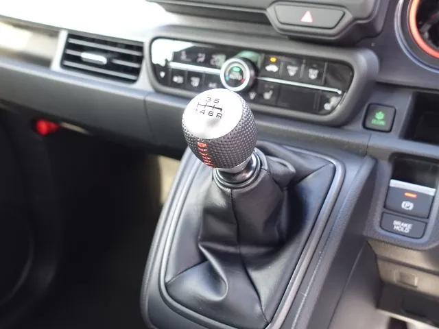 N-ONE(ホンダ)ＲＳ ６ＭＴ新車見本展示無 17