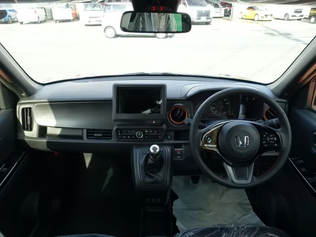 N-ONE(ホンダ)ＲＳ ６ＭＴ新車見本展示無 5