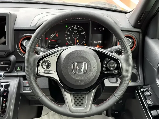 N-ONE(ホンダ)ＲＳ ＡＴ新車見本展示無 6