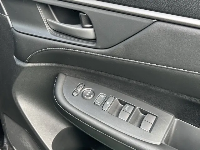 WR-V(ホンダ)Z+登録済未使用車 13