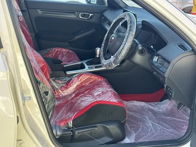 シビック(ホンダ)タイプR登録済未使用車 13