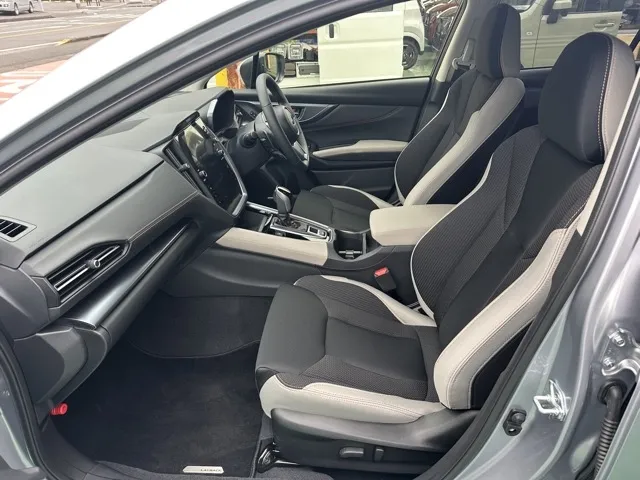 レヴォーグ(スバル)リミテッド EX中古車 3