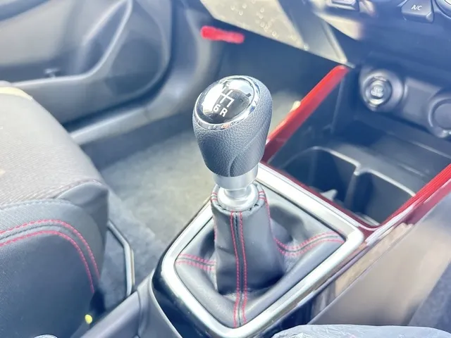 スイフト(スズキ)ベースグレード　セーフティサポート MT登録済未使用車 19
