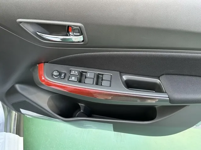 スイフト(スズキ)ベースグレード　セーフティサポート MT登録済未使用車 13