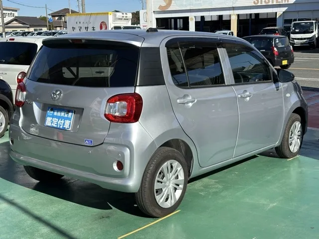パッソ(トヨタ)X中古車 9