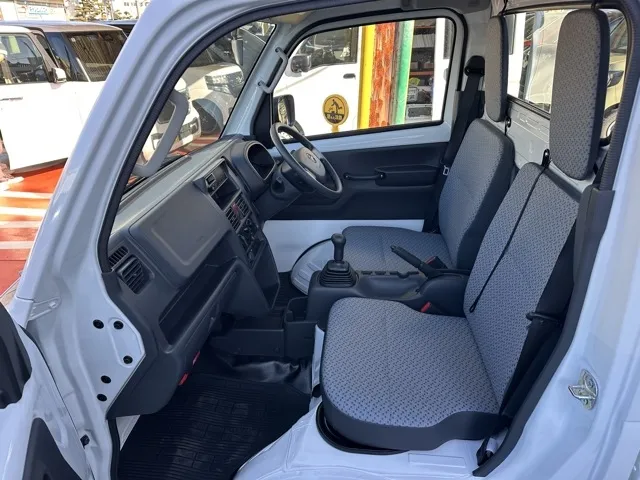 キャリートラック(スズキ)クリッパートラックDX MT届出済未使用車 3