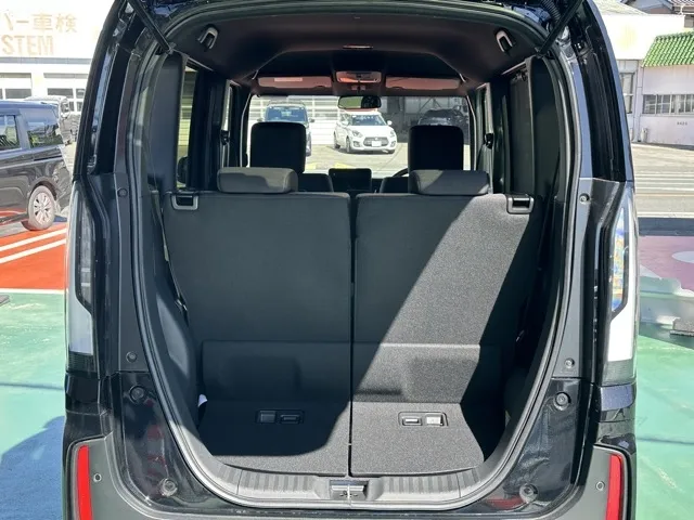 N-BOX(ホンダ)N-BOXカスタム届出済未使用車 9