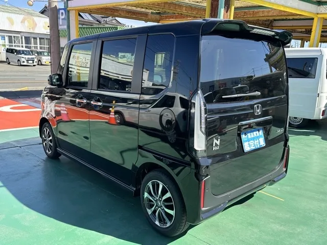 N-BOX(ホンダ)N-BOXカスタム届出済未使用車 2