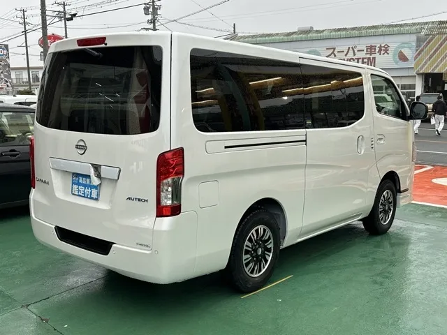 キャラバン(ニッサン)オーテック 左PSD ディーゼル 寒冷地仕様 4WD登録済未使用車 10