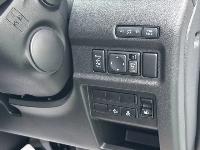 キャラバン(ニッサン)オーテック 左PSD ディーゼル 寒冷地仕様 4WD登録済未使用車 13