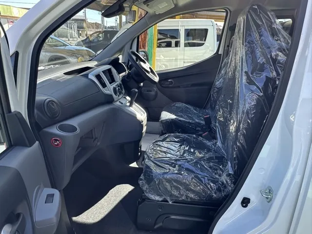 バネット(ニッサン)16X-3R 寒冷地仕様 7人乗り登録済未使用車 3