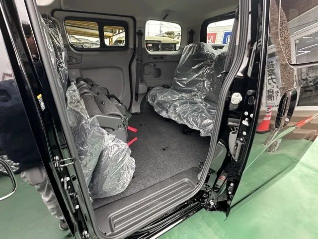 バネット(ニッサン)16X-3R 寒冷地仕様 7人乗り登録済未使用車 6
