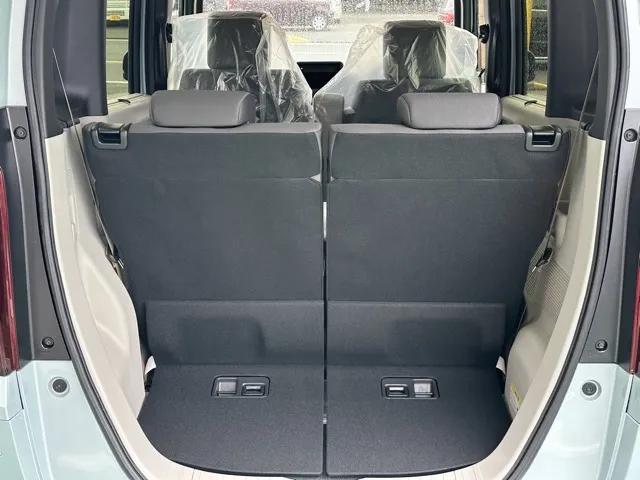 N-BOX(ホンダ)N-BOX ファッションスタイル コンフォートＰ届出済未使用車 10