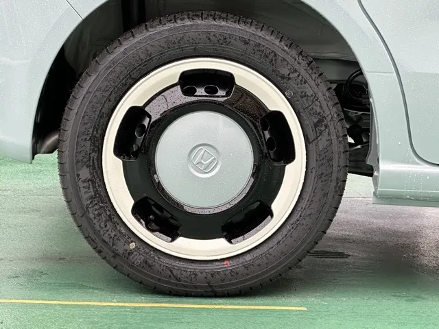 N-BOX(ホンダ)N-BOX ファッションスタイル コンフォートＰ届出済未使用車 13