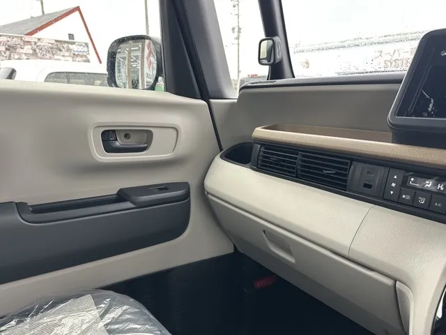 N-BOX(ホンダ)N-BOX ファッションスタイル コンフォートＰ届出済未使用車 19