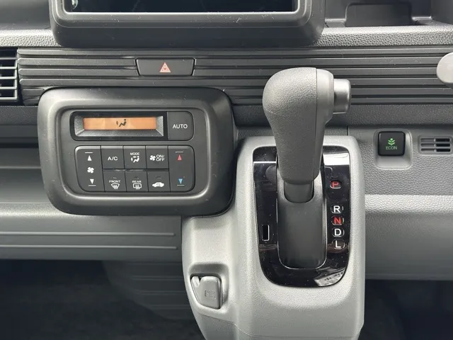 N-VAN(ホンダ)Gタイプ AT届出済未使用車 14