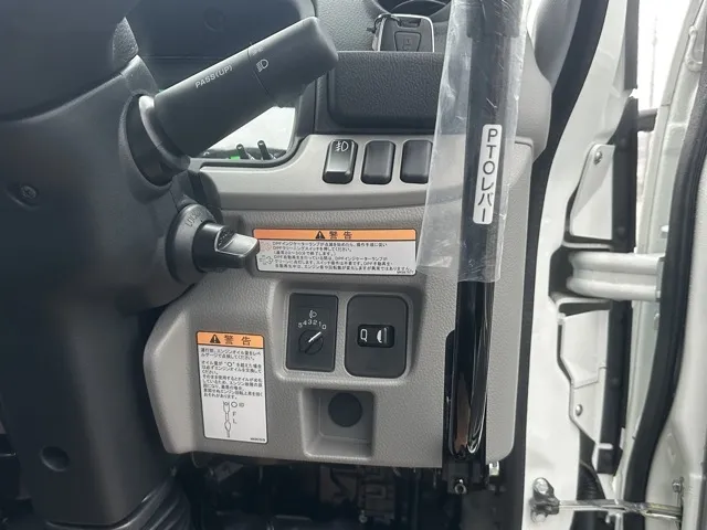 キャンター(三菱)３ｔ ローダースライドダンプ登録済未使用車 14