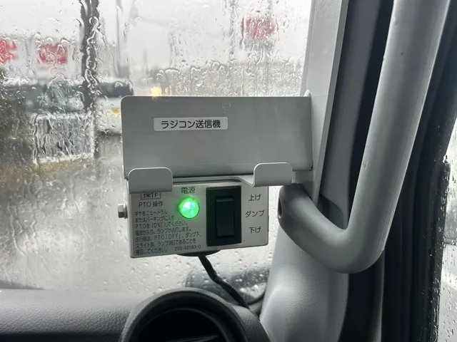 キャンター(三菱)３ｔ ローダースライドダンプ登録済未使用車 16