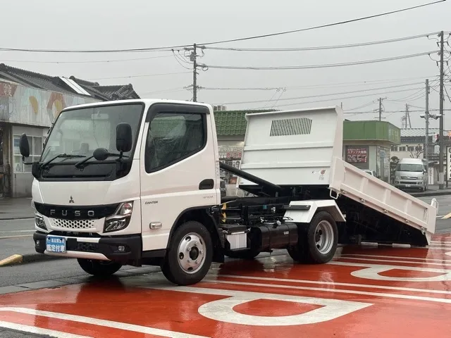 キャンター(三菱)３ｔ ローダースライドダンプ登録済未使用車 1