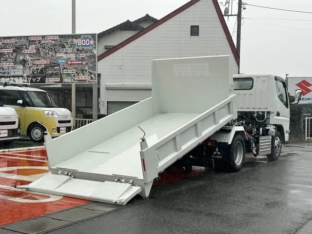 キャンター(三菱)３ｔ ローダースライドダンプ登録済未使用車 5