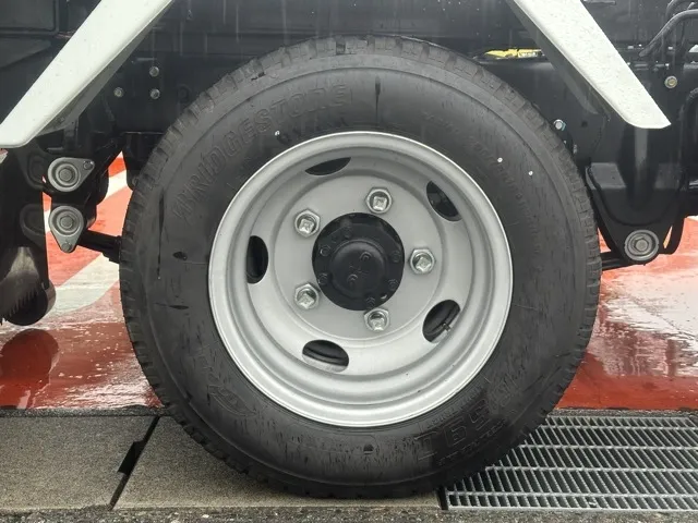 キャンター(三菱)３ｔ ローダースライドダンプ登録済未使用車 6
