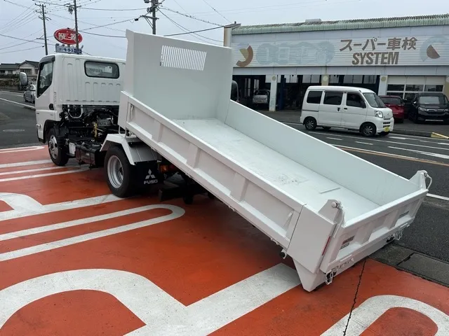 キャンター(三菱)３ｔ ローダースライドダンプ登録済未使用車 2