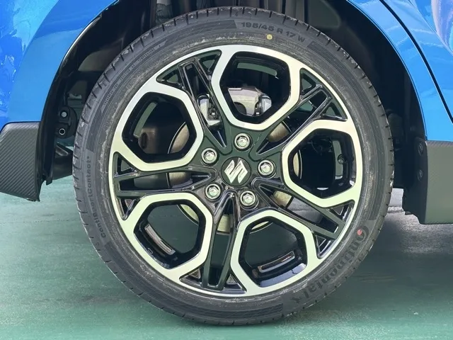 スイフト(スズキ)ベースグレード　セーフティサポート MT登録済未使用車 10