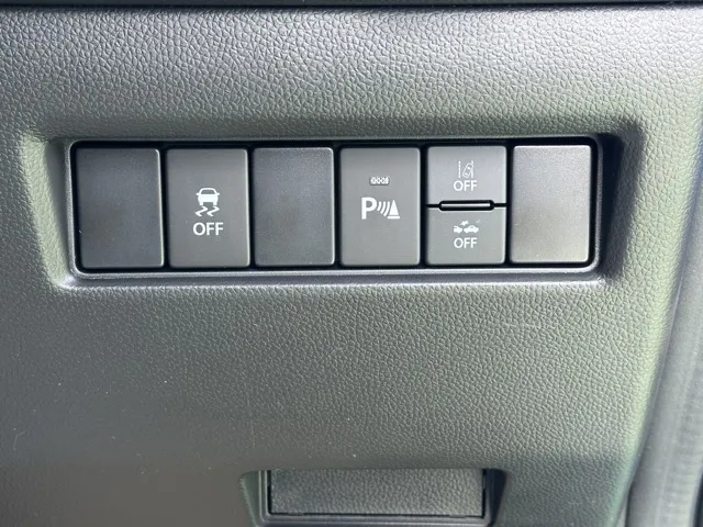 スイフト(スズキ)ベースグレード　セーフティサポート MT登録済未使用車 12