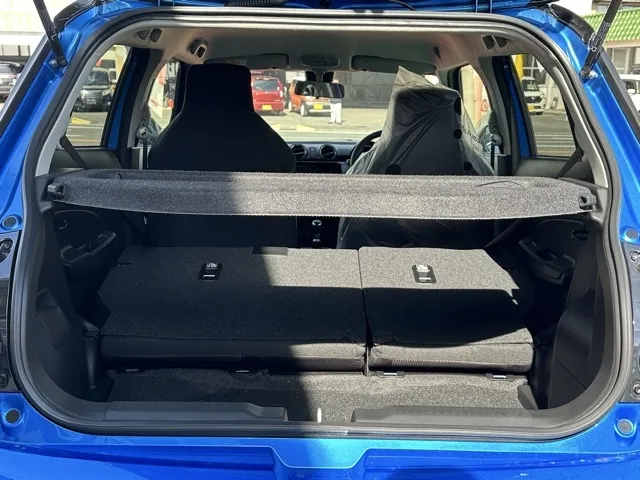 スイフト(スズキ)ベースグレード　セーフティサポート MT登録済未使用車 8