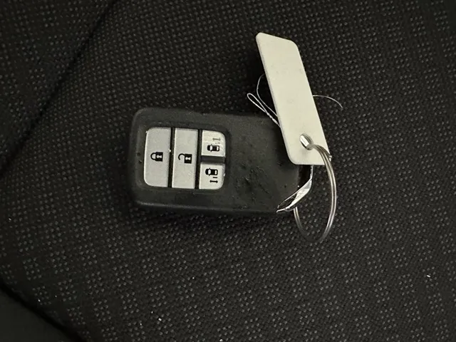 フリード(ホンダ)G Sパッケージ登録済未使用車 17